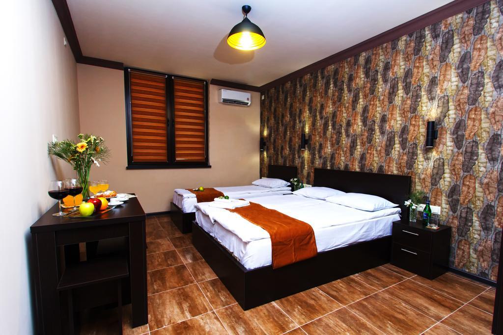 Wow Guest House In Apartment 141 Jereván Kültér fotó